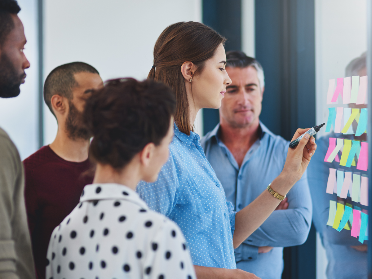 Creating User Personas: A Step-by-Step Guide - Cresvi